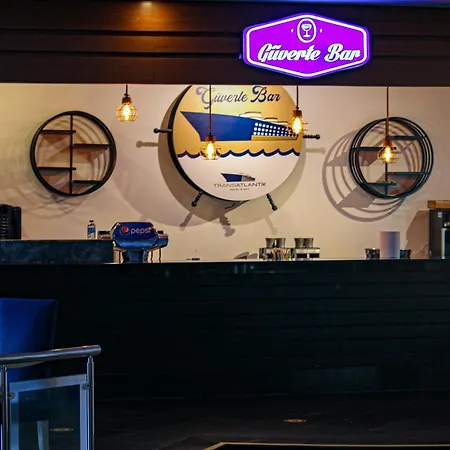 Transatlantik & Szálloda 5*