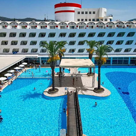 Transatlantik & Szálloda 5*