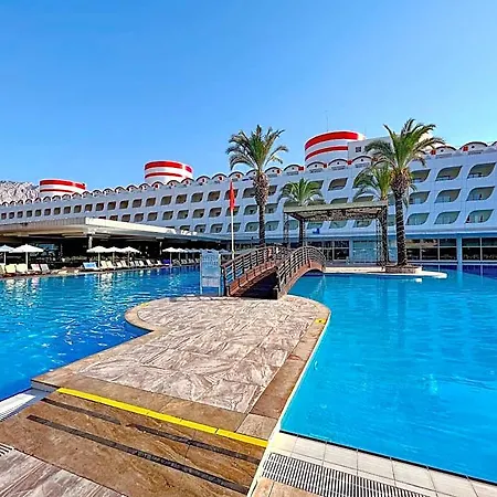 Hotel Transatlantik & 5*