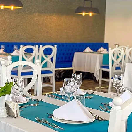 Hotel Transatlantik & 5*