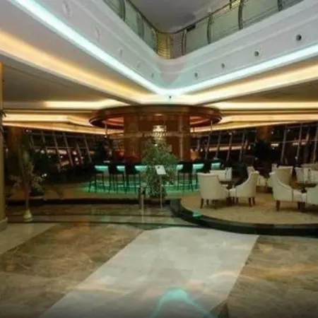 فندق Transatlantik & 5*