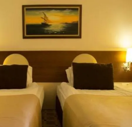 Hotel Transatlantik & Kemer