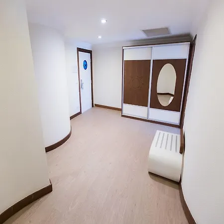 Transatlantik & Szálloda