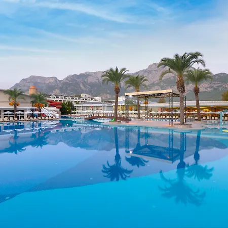 Hotel Transatlantik & 5*