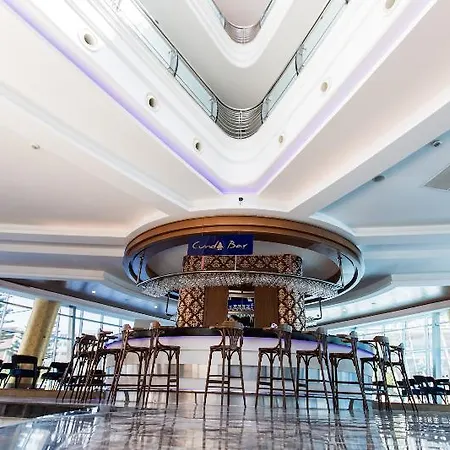 Transatlantik & Hotel